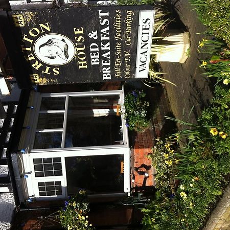 ストラットフォード＝アポン＝エイボン Stretton House Bed & Breakfast エクステリア 写真